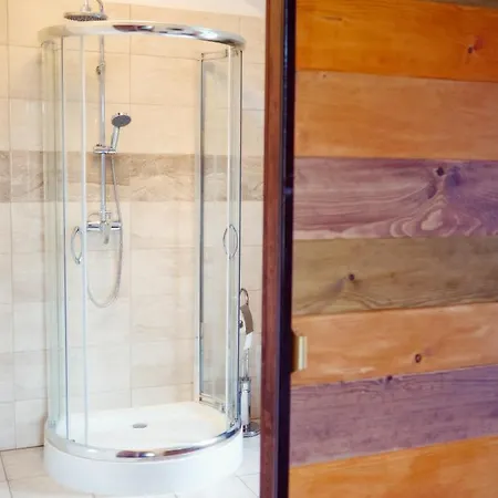 홈스테이 Rozany Dworek 비스트르지카 쿠드즈카