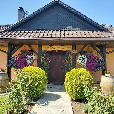 Rozany Dworek 비스트르지카 쿠드즈카